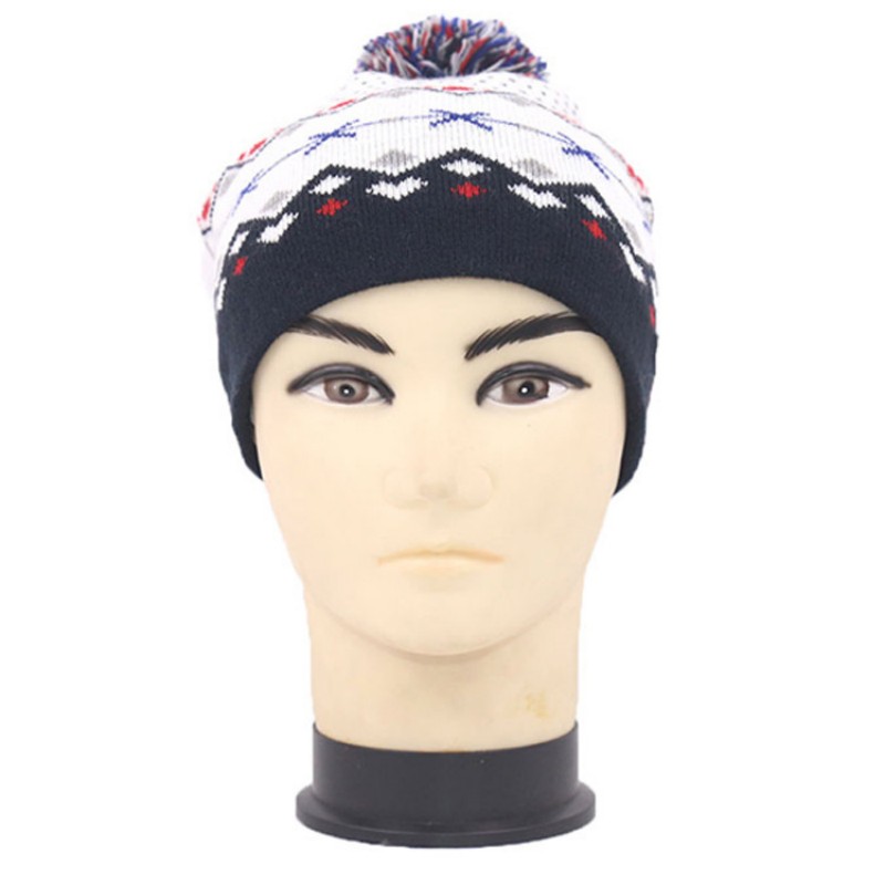 Cozy Geometric Pattern Winter Beanie with Fleece Lining & Pom-Pom